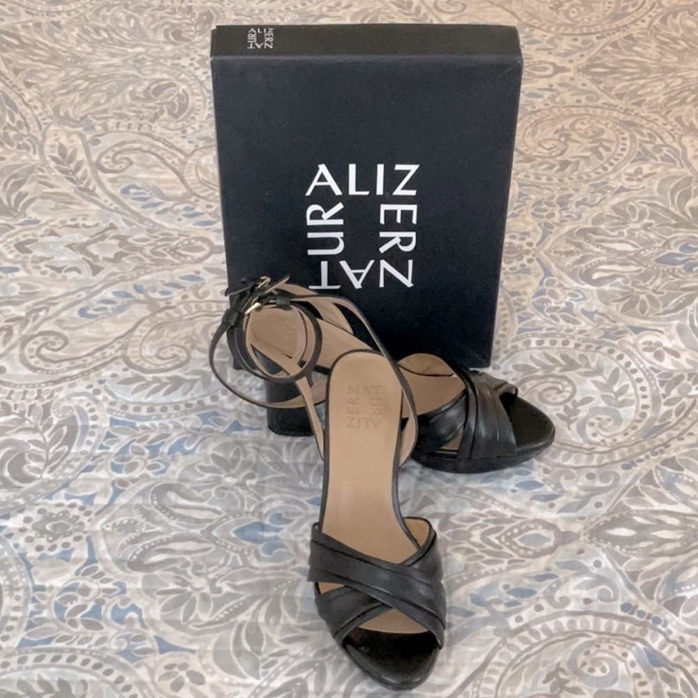 Naturalizer “Avril” leather platform pump - Picture 2 of 3